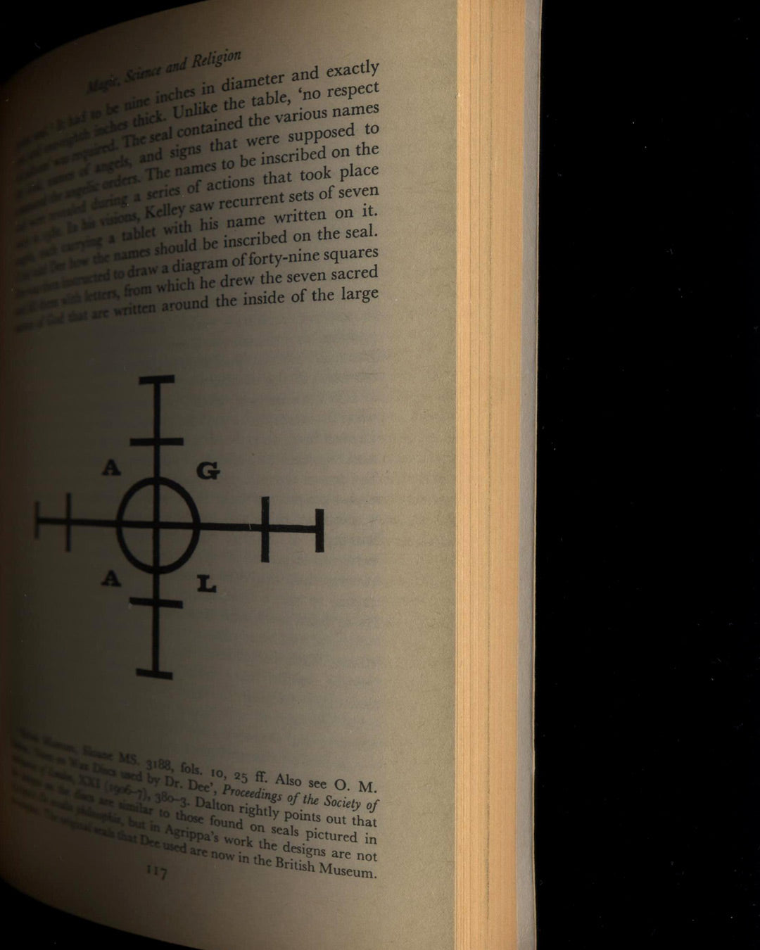 John Dee, The World of an Elizabethan Magus by Peter French